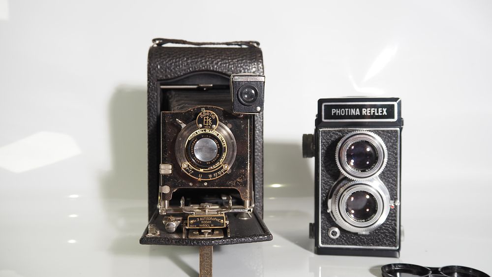 a kodak no 3 model h condition v/g lens v/g photina reflex condition v/g lens v/g