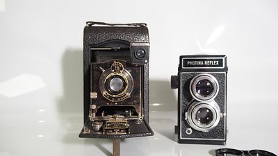 a kodak no 3 model h condition v/g lens v/g photina reflex condition v/g lens v/g