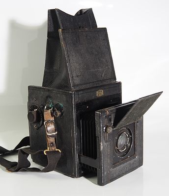 A dallmeyer soho reflex with J H Dallmeyer serrac 6 inch f 4,5