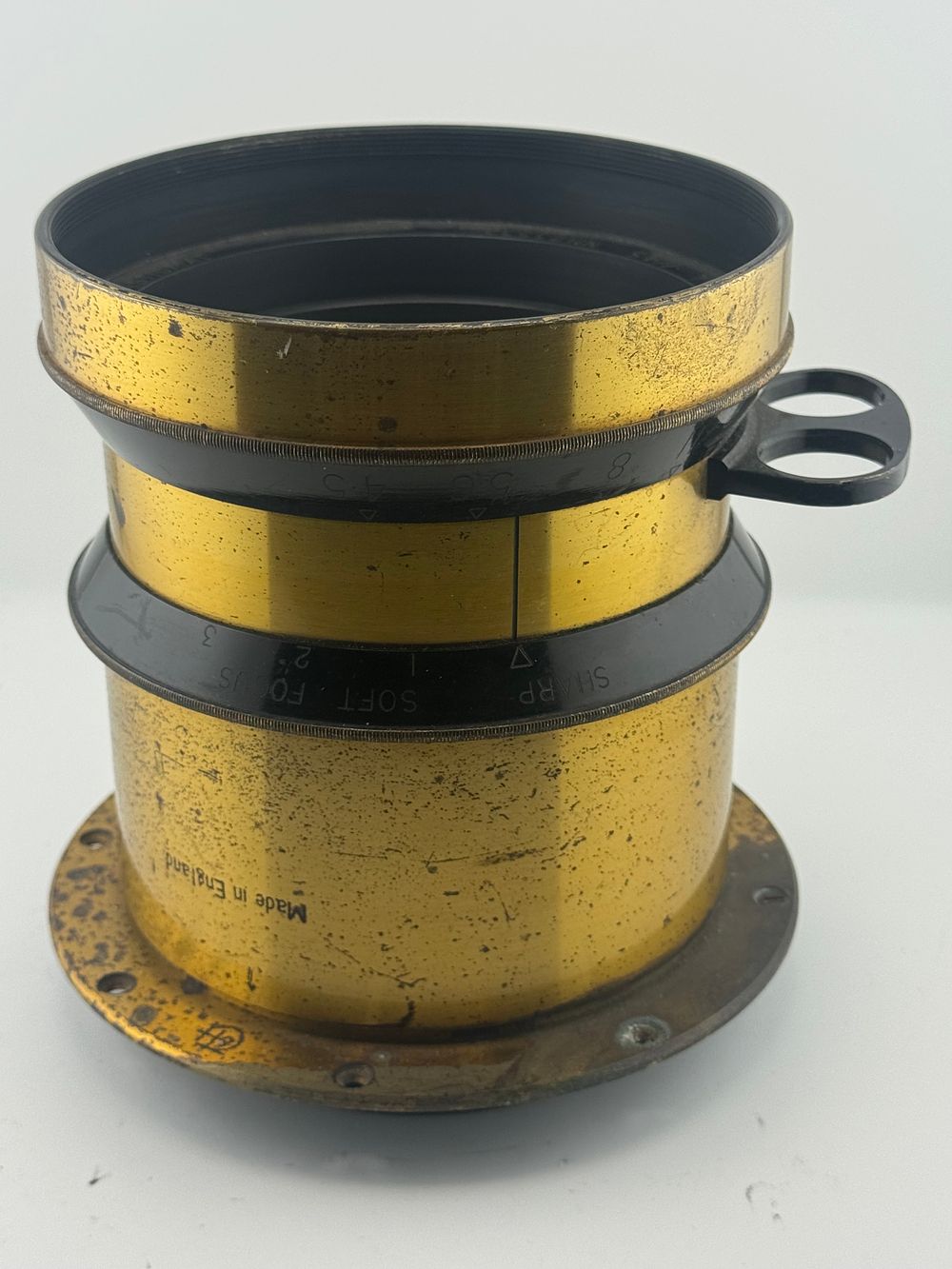 Lot 175: 15 inch F4.5 Taylor Hobson TTH Cooke series II brass portrait lens soft focus 8X10