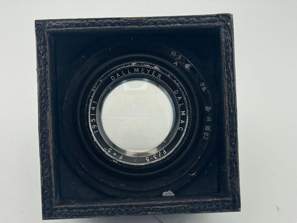 Lot 178: A Dallmeyer dalmac 5 inch f3.5
