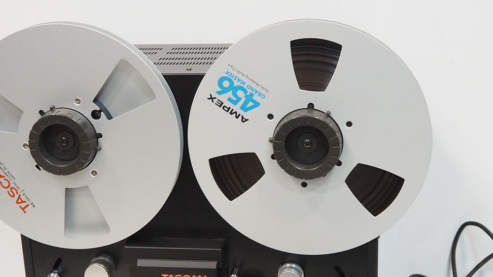 Lot 201: TASCAM TSR-8 1/4" 8-Track Reel to Reel Tape Recorder