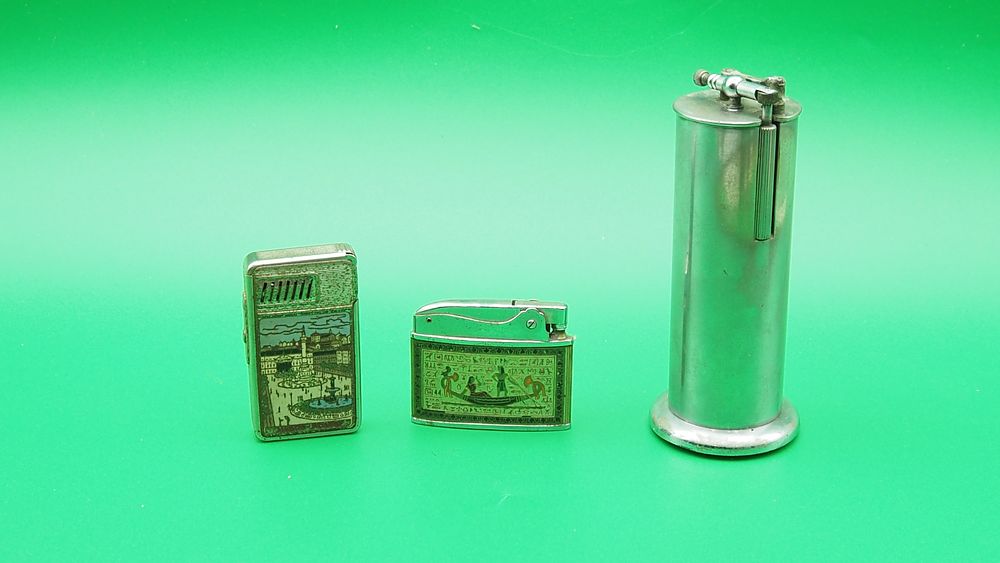 Lot 207:  IMCO Perplex 6300 Parker Roller Beacon table lighter