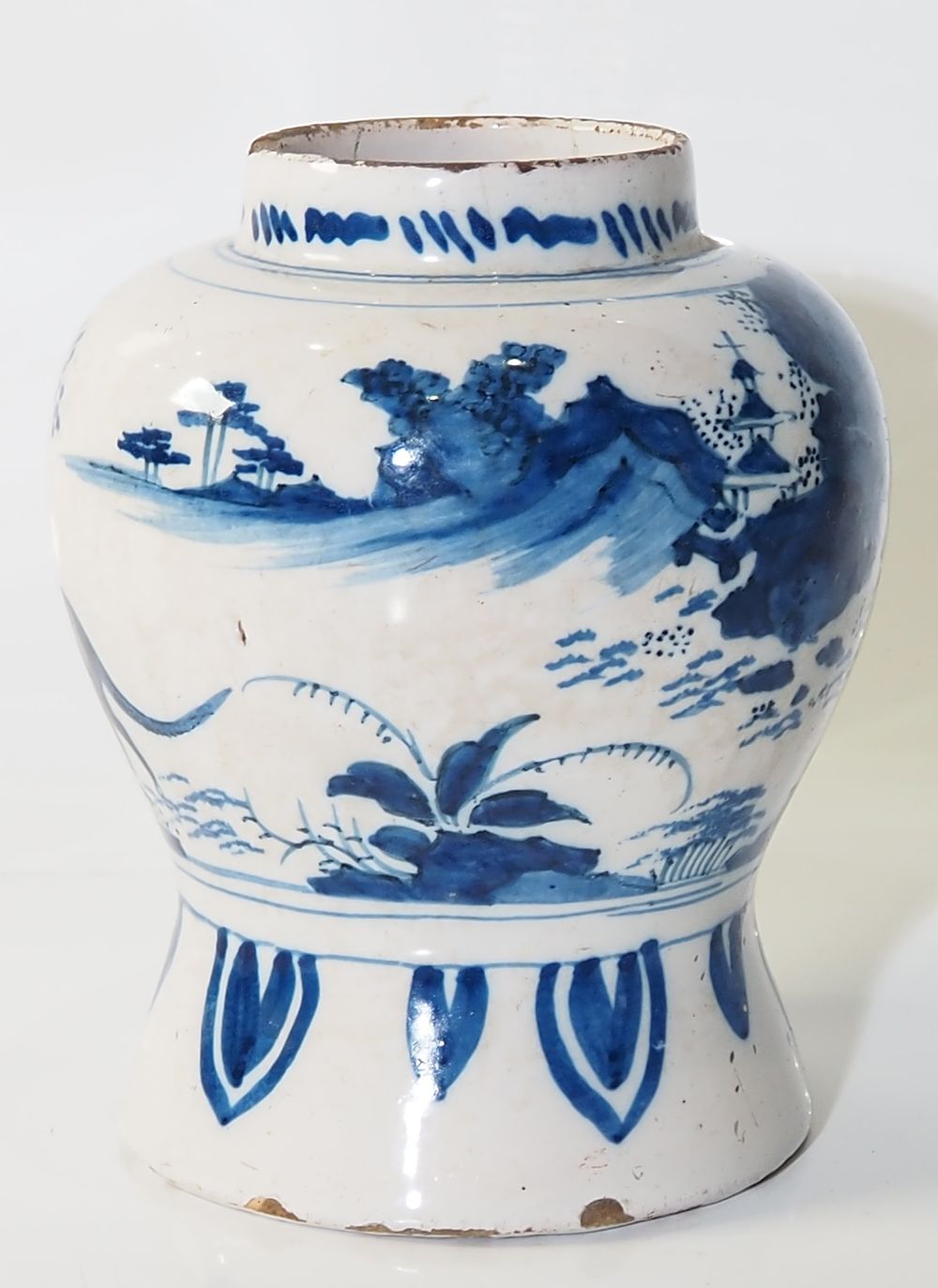Lot 163: A delftware vase, Dutch , late 17th century