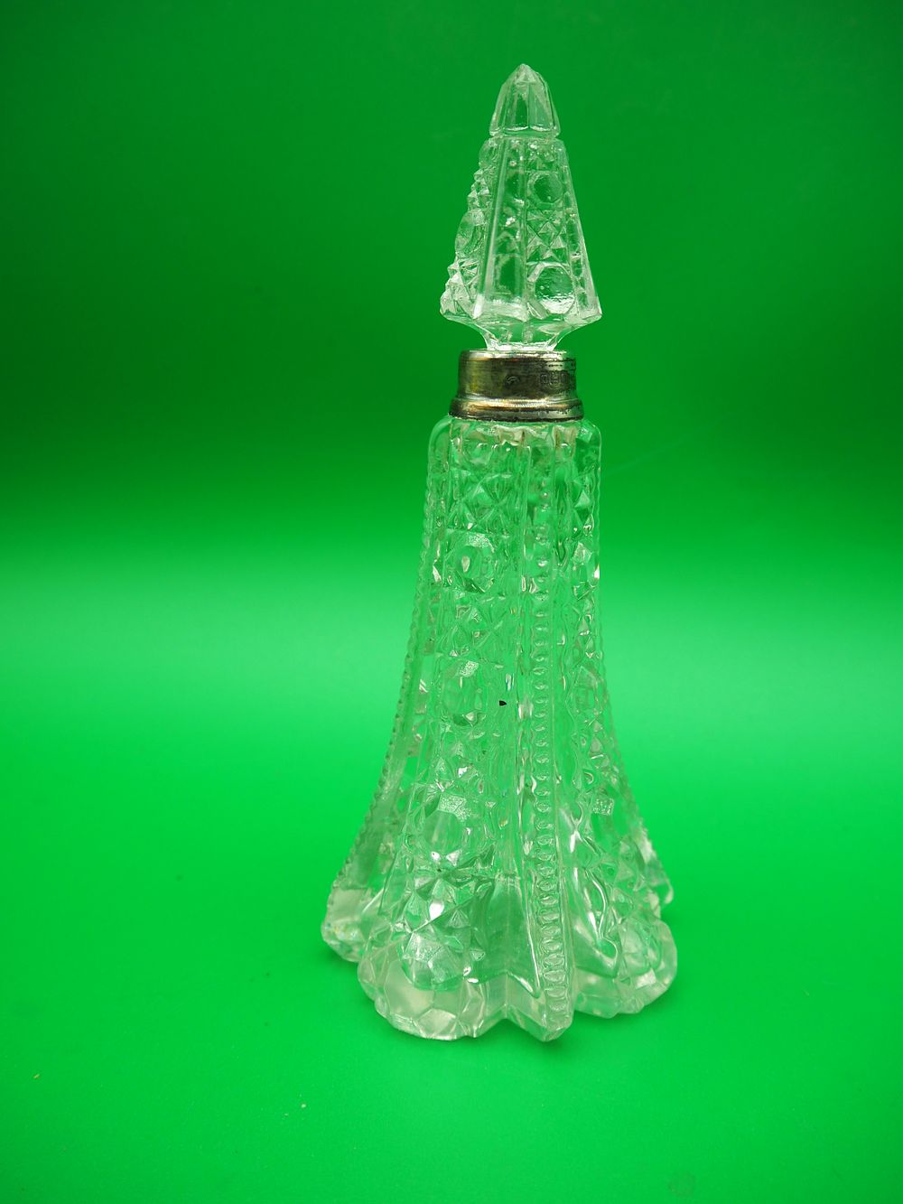 Lot 184: Antique Green and Cadbury Ltd hobnail cut glass Sterling silver collar Perfume bottle 1891