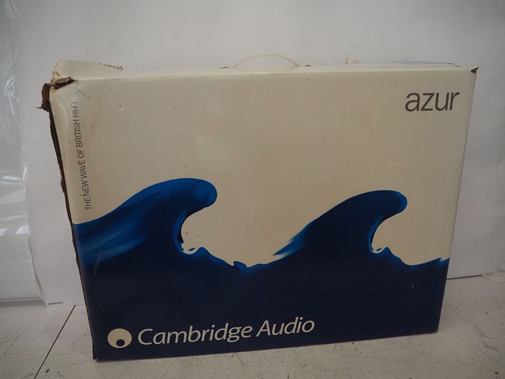 Lot 212: Cambridge Audio Azur 340A B Integrated Amplifier UK Version,