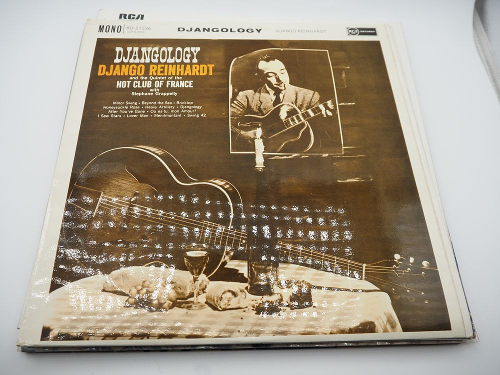 Lot 221: Elvis Presley Original Vinyl LP