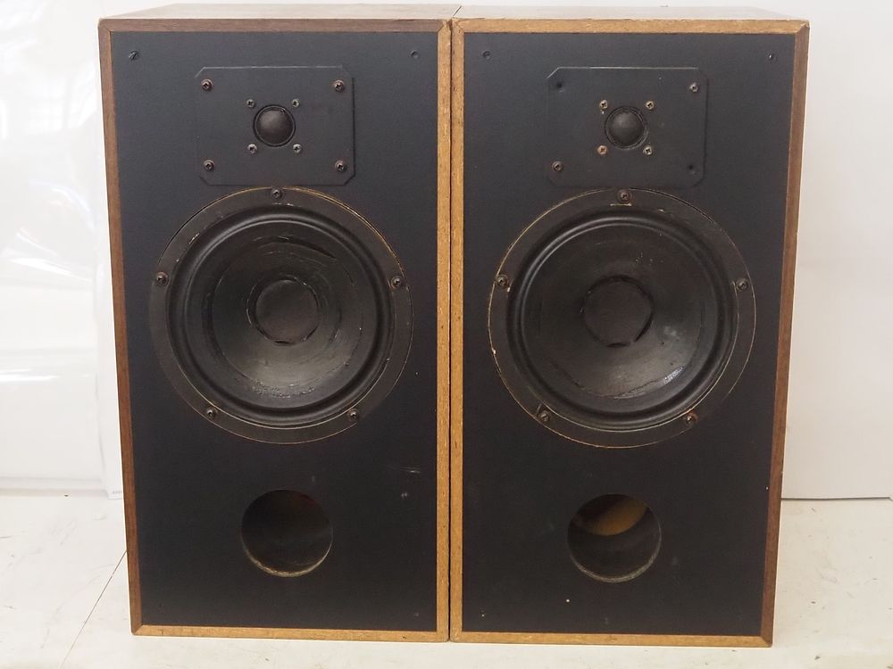 Lot 229b: Spendor Prelude Loudspeakers