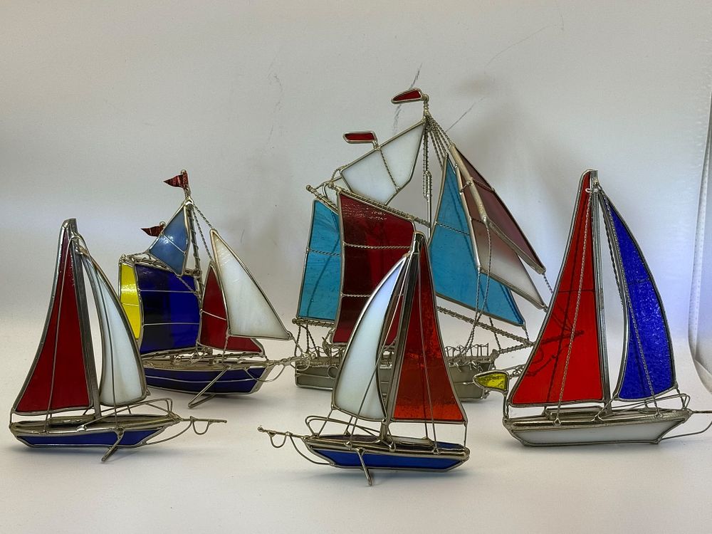 Lot 259: Handcrafted Stained Glass Sailboat Sculptures Wirework Nautical Decor Collection