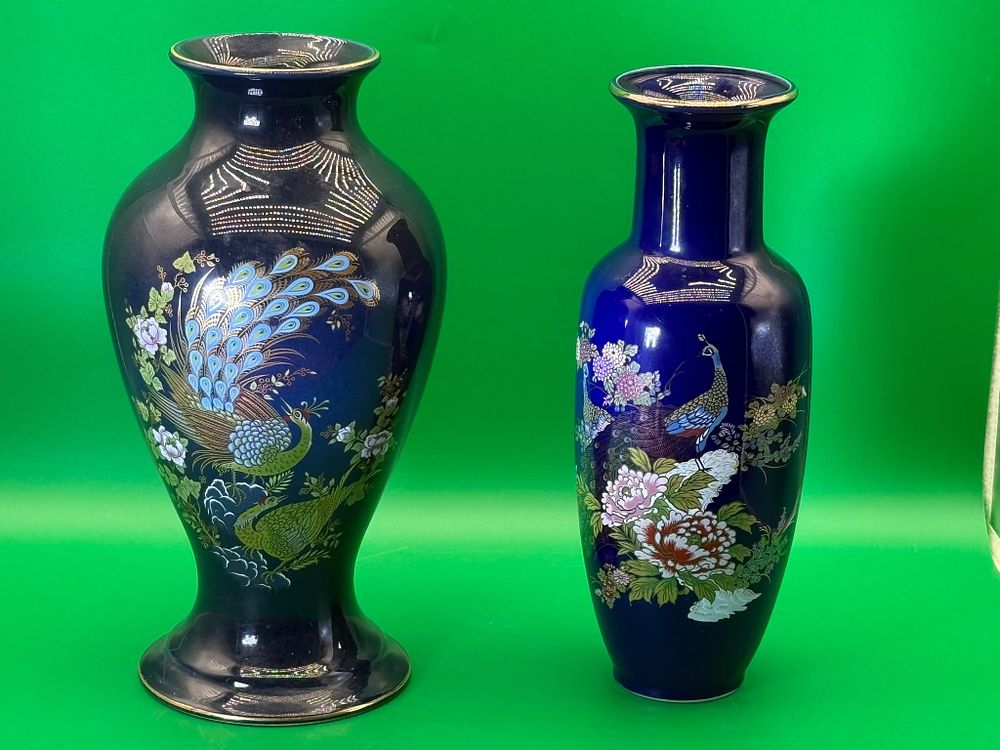 Lot 265: Two Elegant Eeramic Vases Finished in Rich Deep Cobalt Blue