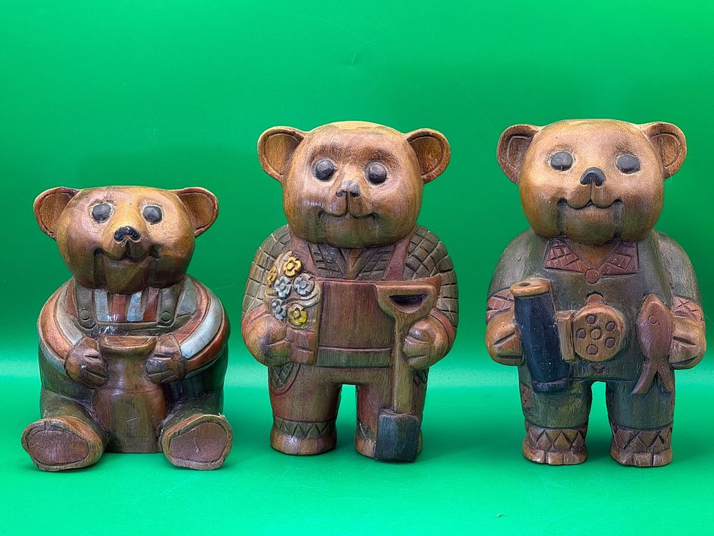 Lot 279: Set of Three Hand Carved Wooden Teddy Bear Figures