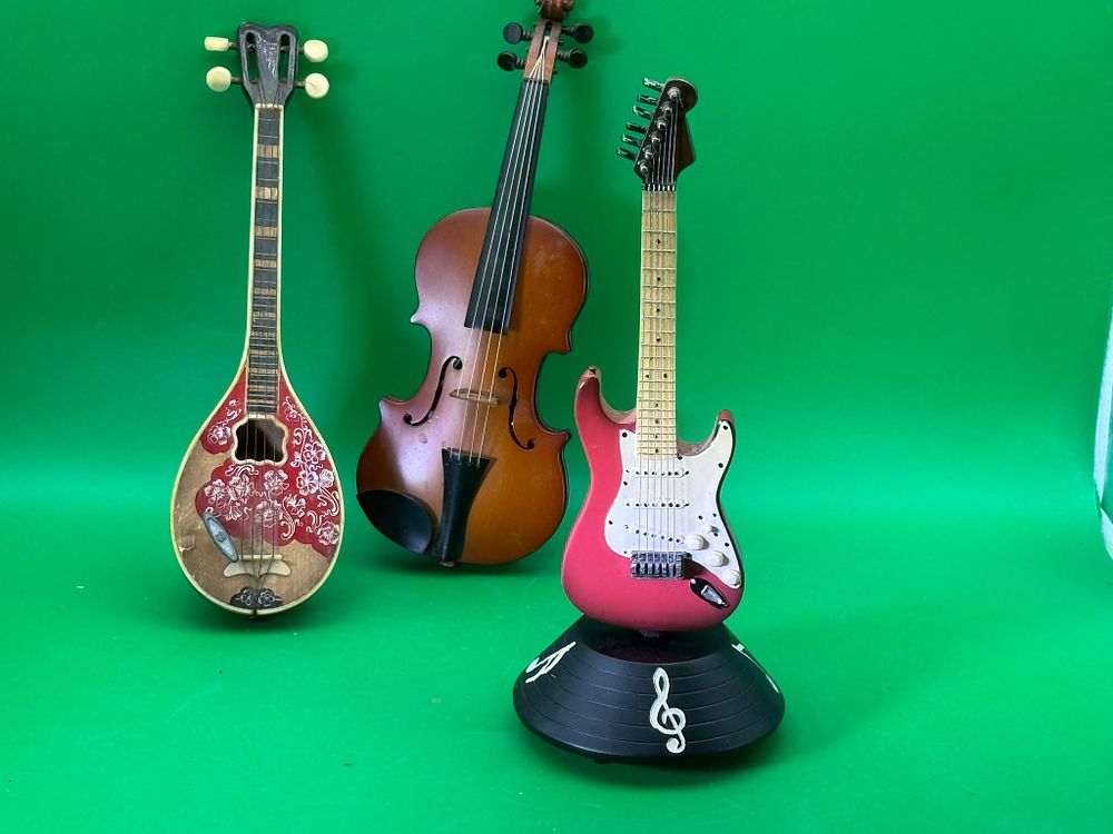 Lot 314: Set of 3 Vintage Musical Instrument Music Boxes Bouzouki Violin and Fender Style Guitar