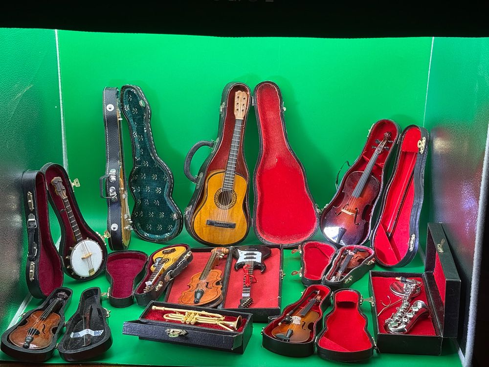 Lot 315: Collection of Miniature Musical Instruments with Fitted Cases Eleven Pieces Total
