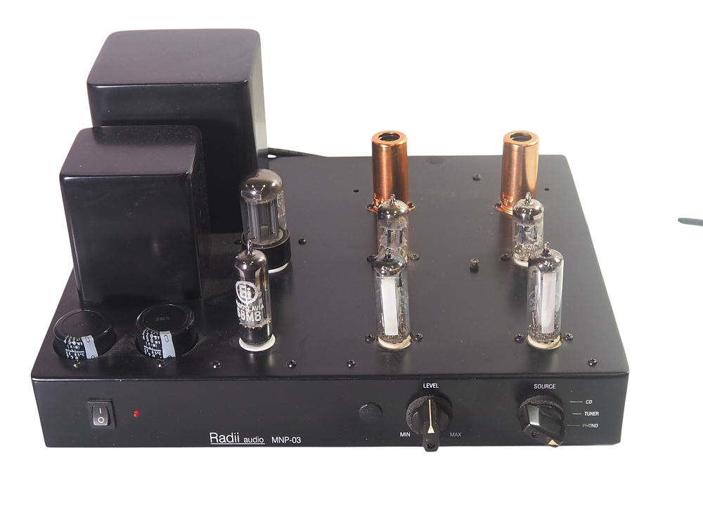 Lot 246:  HI FI Radii Audio model MNP-03 handbuilt stereo valve preamplifier.