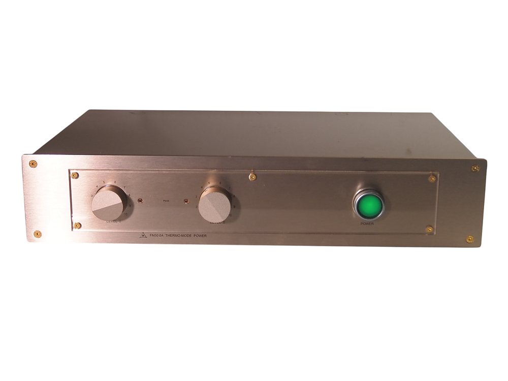 Lot 251: FM300A Thermo Mode Stereo Power Amplifier 2x150W Into 4 Ohms Gold Finish