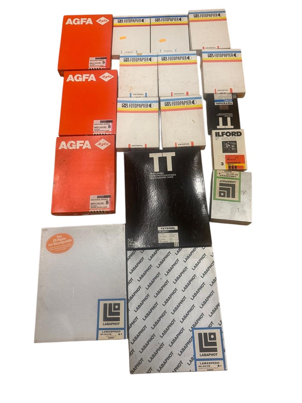 Lot 197: Large Collection Vintage Darkroom Photographic Paper Agfa Ilford Tetenal Labaphot