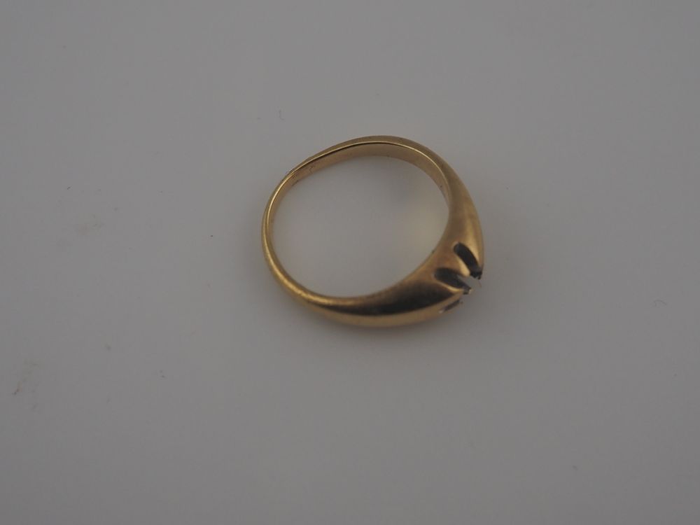 Lot 329: 14ct Gold Signet Ring Mount No Stone 6.17g
