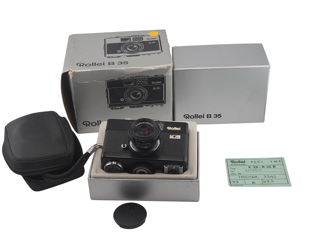 Lot 200b: Rollei B35 35mm Film Camera Triotar 40mm f3.5 Lens Boxed