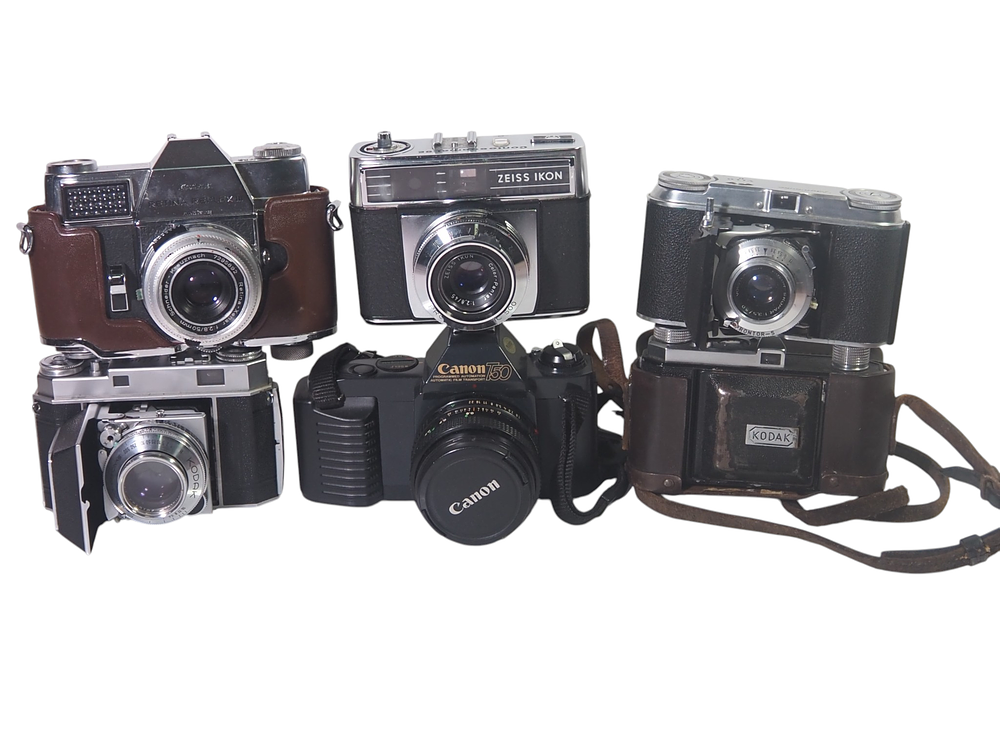 Lot 6: Kodak Retina Reflex III Zeiss Ikon Contessa Voigtländer Vito II Kodak Retina Canon T50 Camera Collection