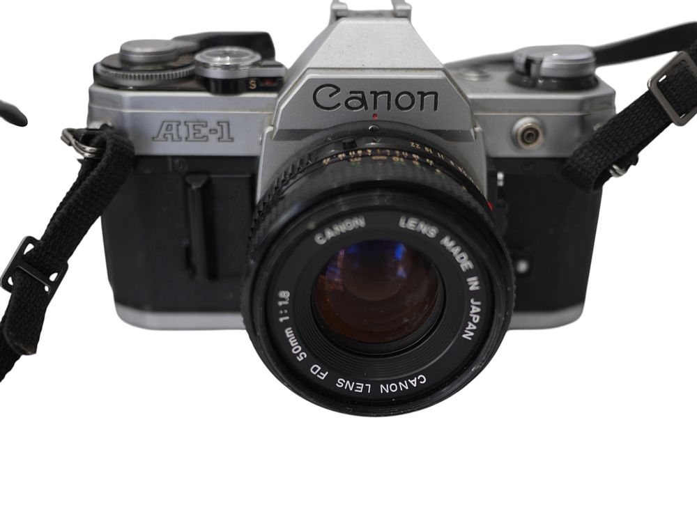Lot 34: Canon AE 1 35mm SLR Camera FD 50mm f1.8 SC Lens