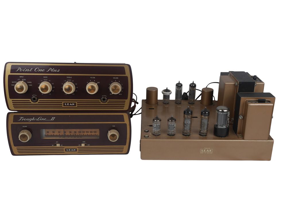 Lot 115: hi fi Leak Point One Plus Preamp Trough Line II Tuner And Stereo 20 Amplifier Set