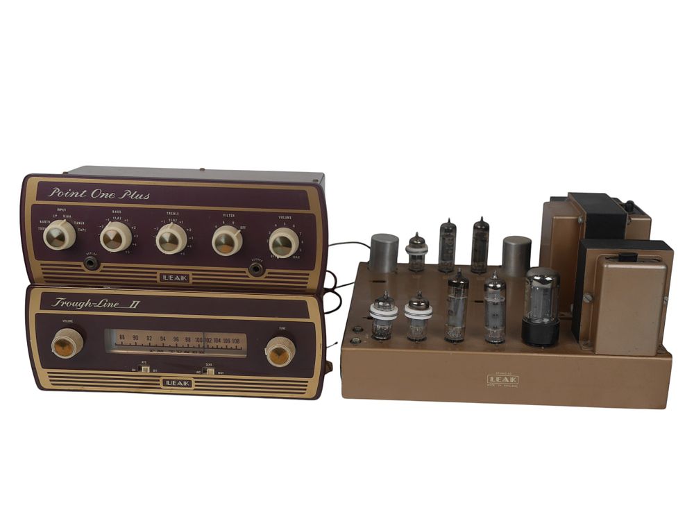 Lot 116: hi fi Leak Point One Plus Pre Amplifier Trough Line II Tuner And Stereo 20 Power Amplifier Set