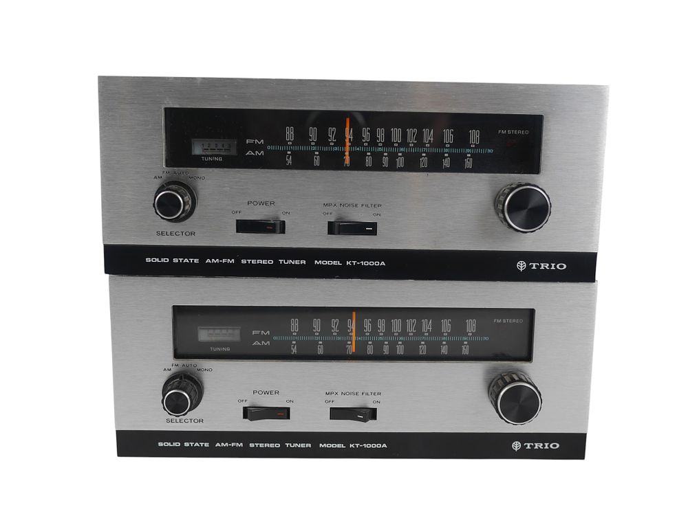 Lot 117: hi fi Pair Trio KT 1000A And KT 1000 Solid State AM FM Stereo Tuners