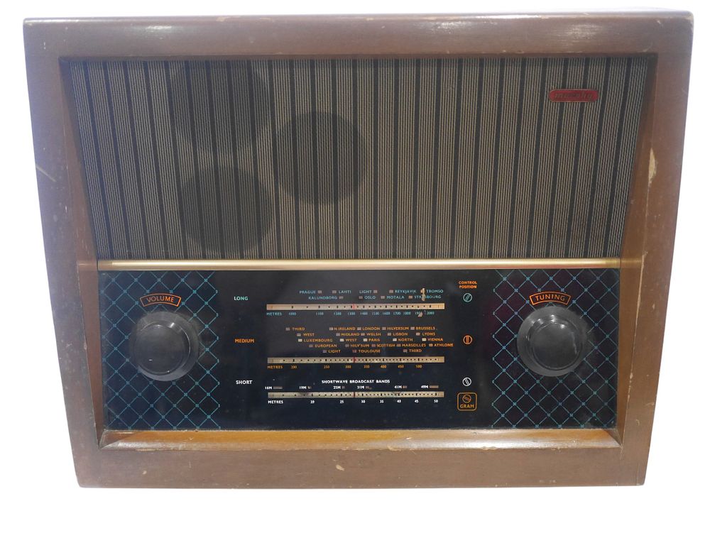 Lot 138: Murphy Type A212 Multi Band Valve Radio