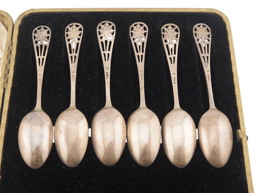 Lot 186: Two Vintage Pearl Necklaces and Cased Set of Six Silver Teaspoons