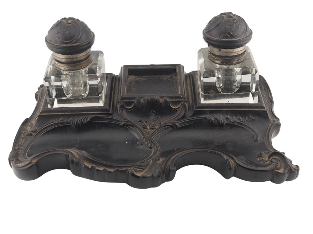 Lot 208: Antique French Depose A.A. Double Inkwell Stand