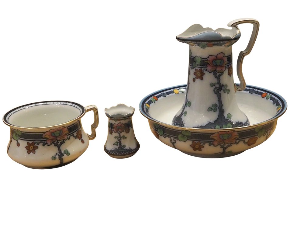 Lot 201: Losol Ware Blantyre Keeling and Co Burslem Three Piece Set