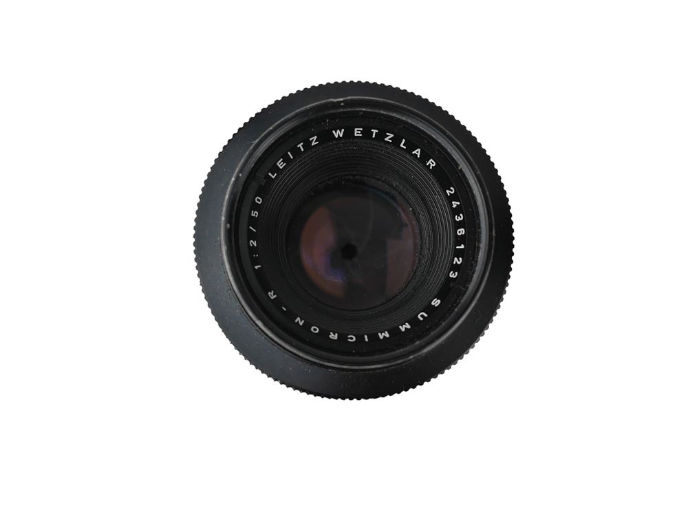 Lot 58: Leitz Wetzlar Summicron R 50mm f2 Lens Serial 2436123