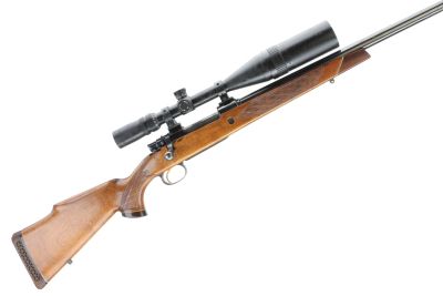 PARKER HALE SAFARI
A .308 BOLT ACTION RIFLE Ser No P87792;
Perishing rubber butt pad, 