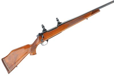 WEATHERBY
A MK 5 .270” WIN BOLT ACTION RIFLE Ser No. H139754; Ventilated rubber butt pad, Nicely 