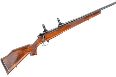 WEATHERBY
A MK 5 .270” WBY MAG BOLT ACTION RIFLE Ser No. H206048; Ventilated rubber butt pad, 