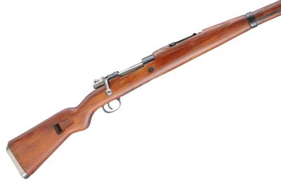 MAUSER
AN M48 8mm YUGOSLAVIAN SERVICE RIFLE Ser No K86107;. Full length stock, semi-pistol grip 