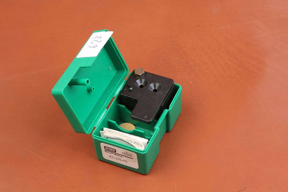 Lot 334: RCBS 55000 Mould .43-370-FN