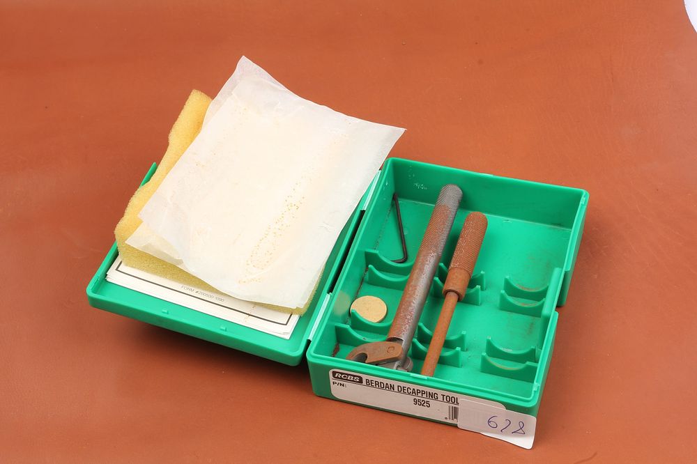 Lot 339: RCBS 9525 BERDAN DECAPPING TOOL