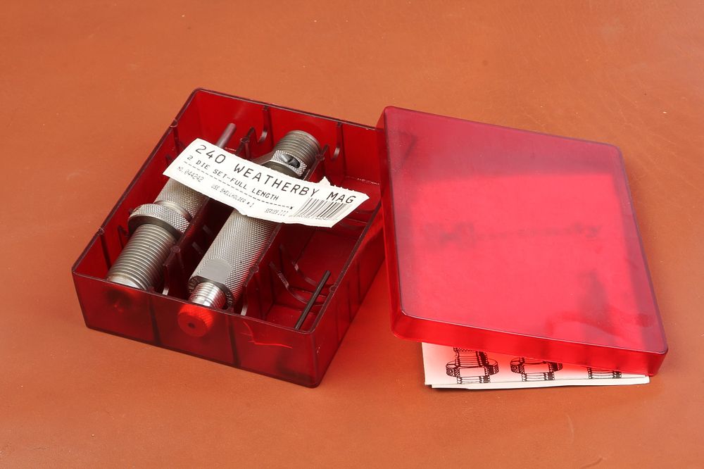 Lot 359: HORNADY 240 WBY MAG FL 2-DIE SET