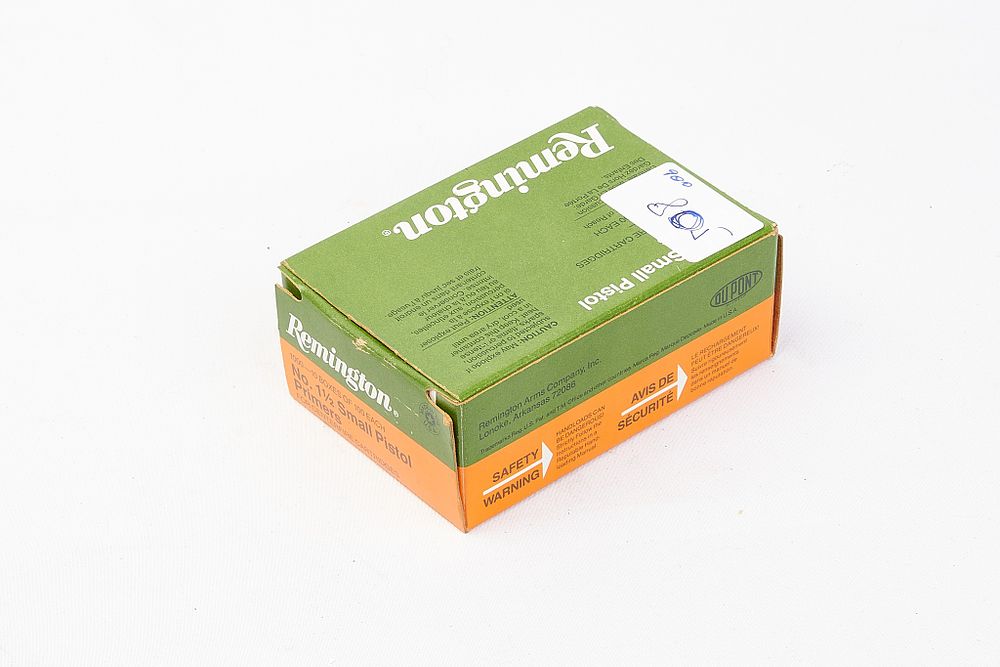 Lot 497: REMINGTON No 1 1/2 Small Pistol Primers 900...