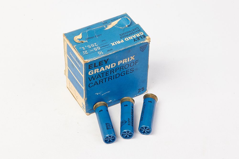 Lot 532: ELEY GRAND PRIX 16-BORE 25 of