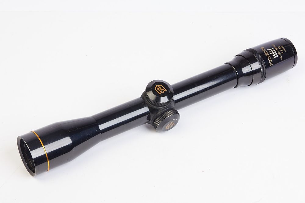 Lot 686: Nikko Sterling Scope, Silver Crown 4 x 32.