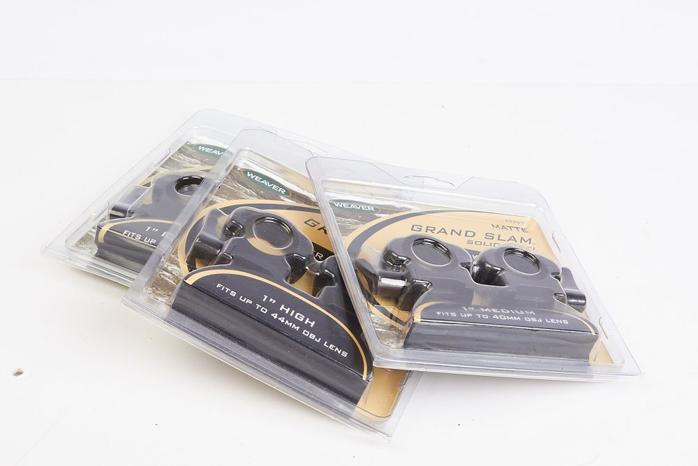 Lot 688: 3 x Weaver Grand Slam 1" scope rings...