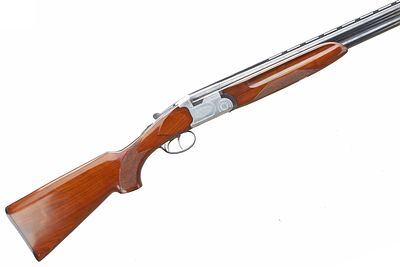 SARASQUETA
A 12-BORE SARASQUETA OVER & UNDER BOXLOCK. Ser No P5275. A 12 bore SARASQUETA over 