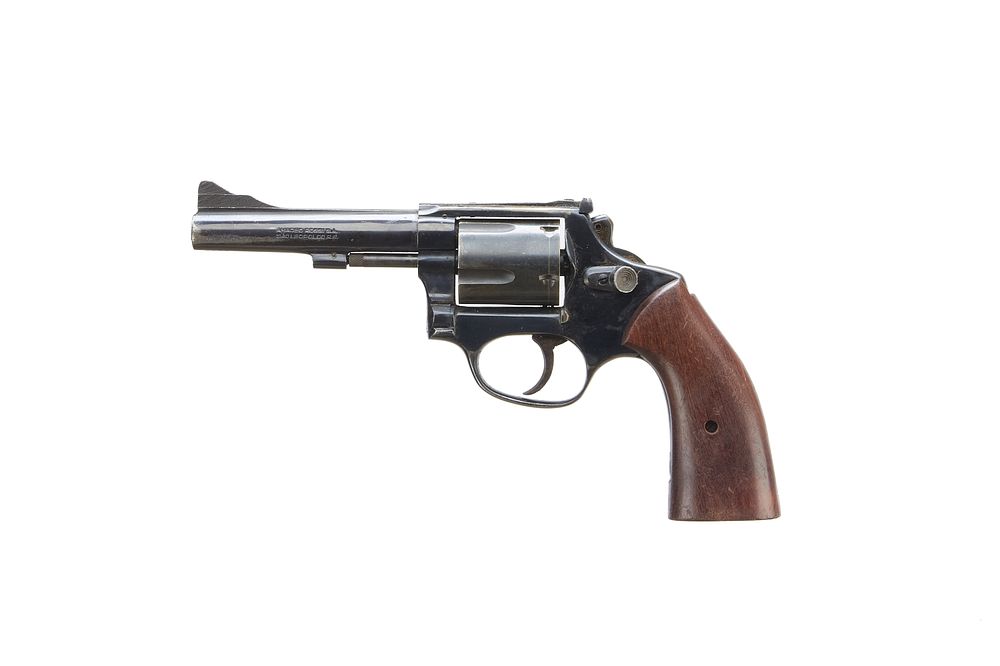 Lot 245: ROSSI
A .38 SPECIAL. ROSSI FIVE SHOT HAMMERLESS REVOLVER. 
Ser No D330023.