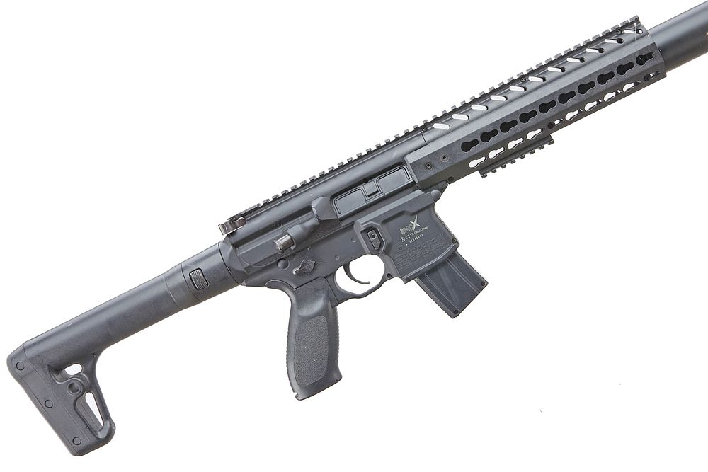 Lot 437: SIG SAUER
A .177 CAL. SIG SAUER MC C02 RIFLE. 
Ser No 16H13061.