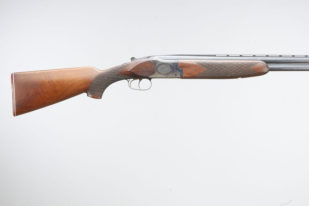 Lot 426: LAURONA