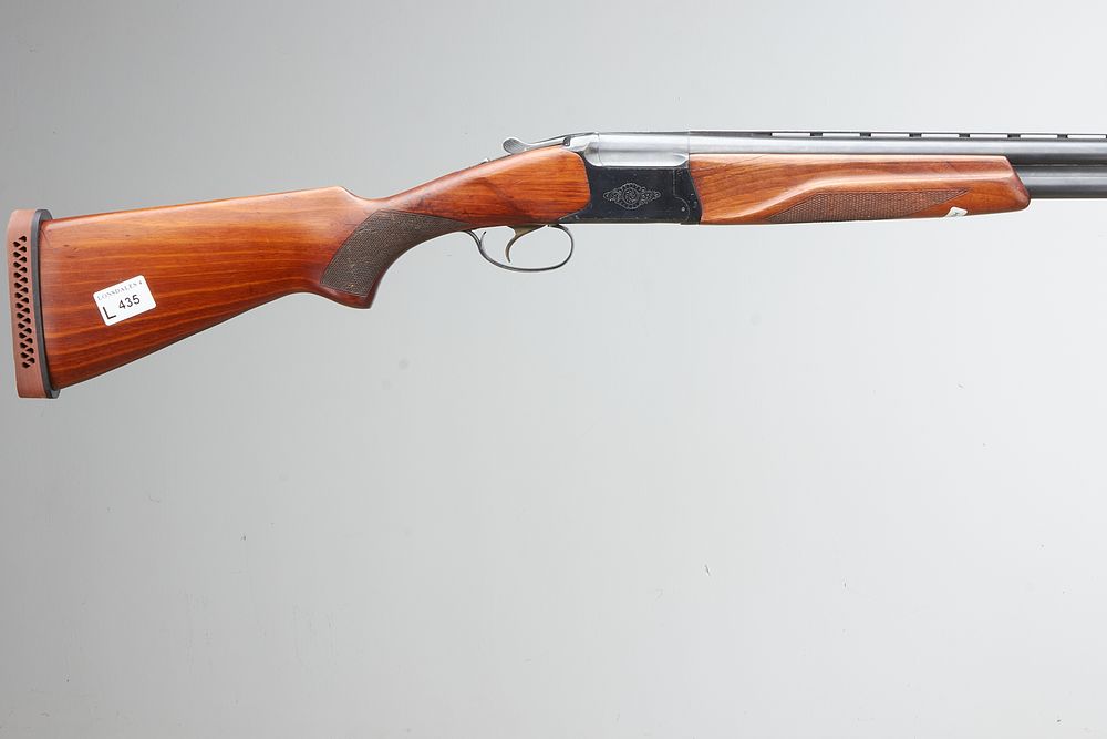 Lot 435: SERIAL