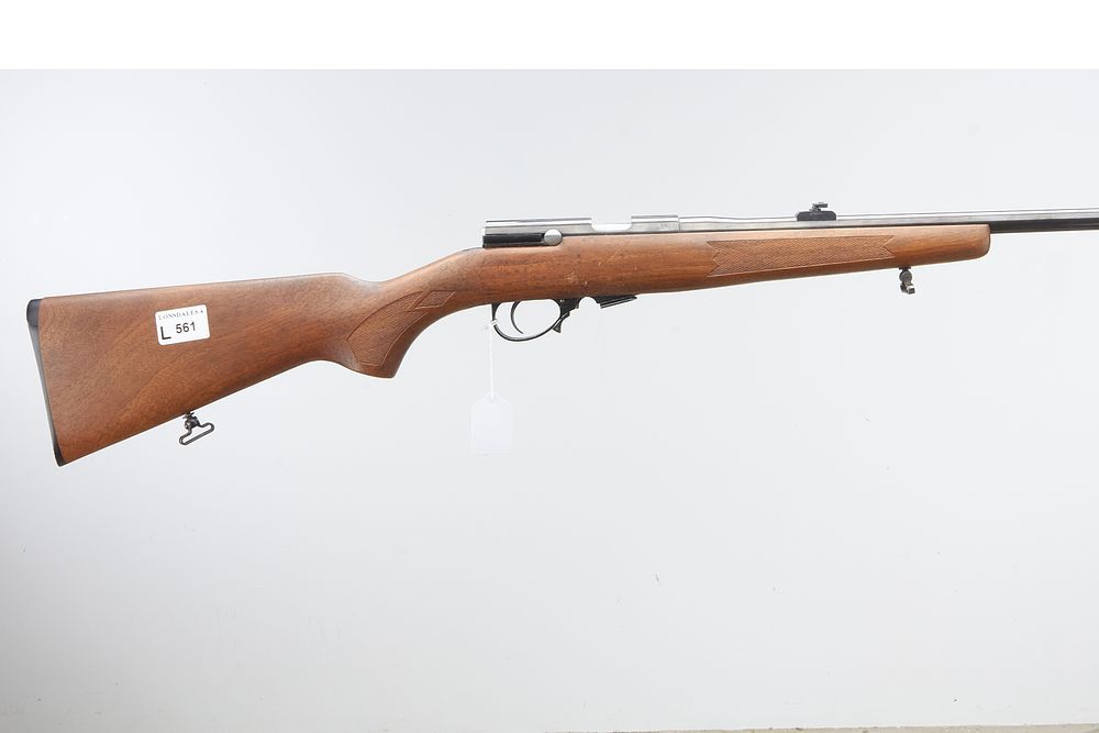 Lot 565: MUSGRAVE
A .22LR BOLT ACTION RIFLE Ser No 334