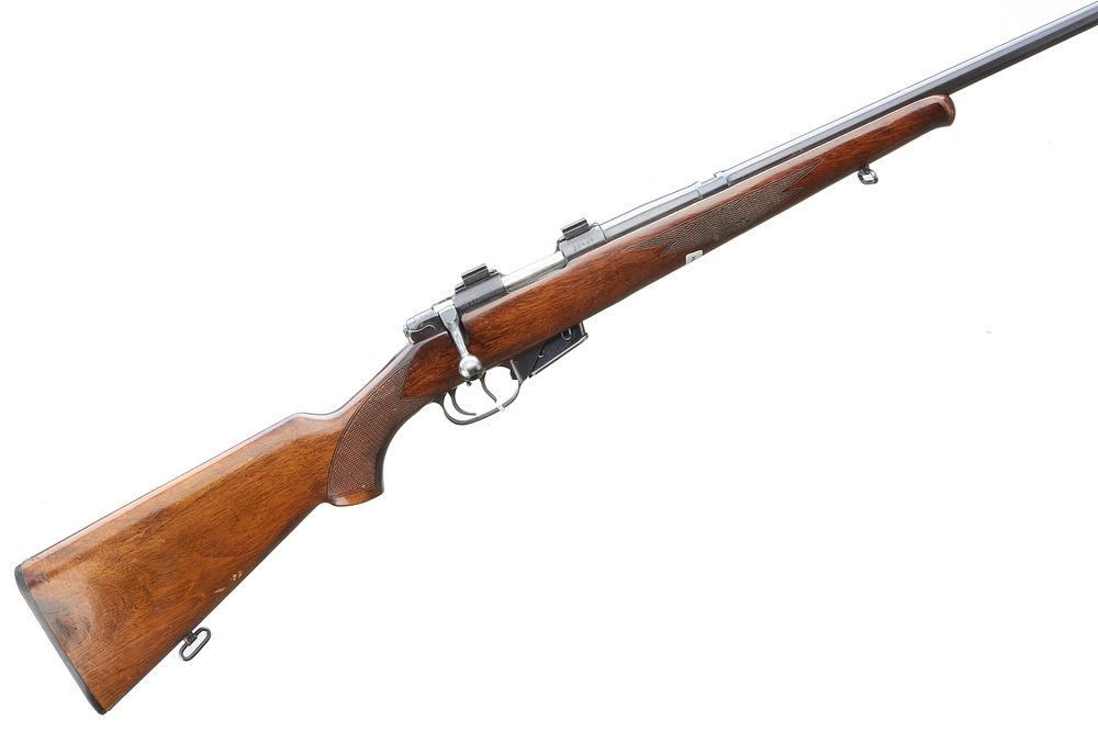 Lot 323: BRNO BOLT ACTION
A .22 HORNET. BRNO BOLT ACTION RIFLE. Ser No 38409.